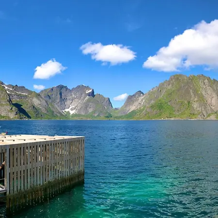 Apartment Nusfjord Waterfront Rorbu 18 *