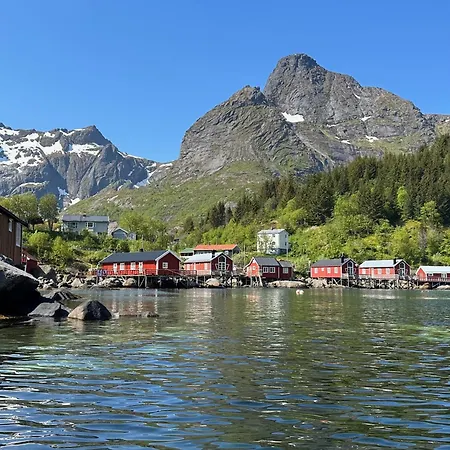 Apartment Nusfjord Waterfront Rorbu 18